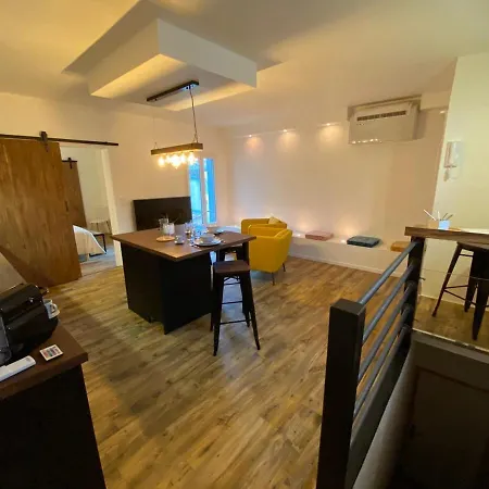 Appartement De Standing Au Coeur De *